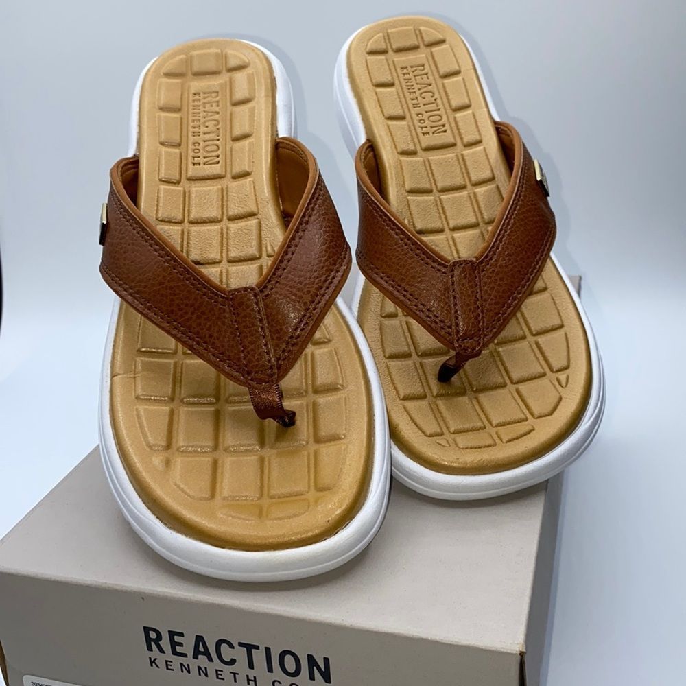 Kenneth Cole Reaction Brown & Tan Men's-Style Thong Sandals